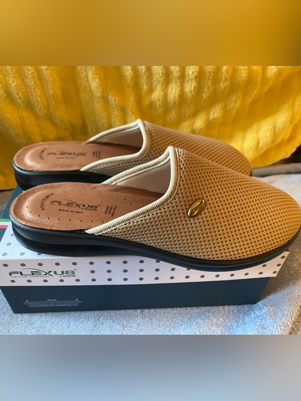 Fall transitIon mules mesh & Italian leather insole Beige fits more like 8 1/2